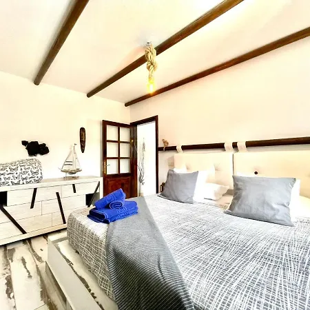 Apartamento 6 Con Jacuzzi Privado, Wifi Y Inolvidable Vista アパート ティナホ